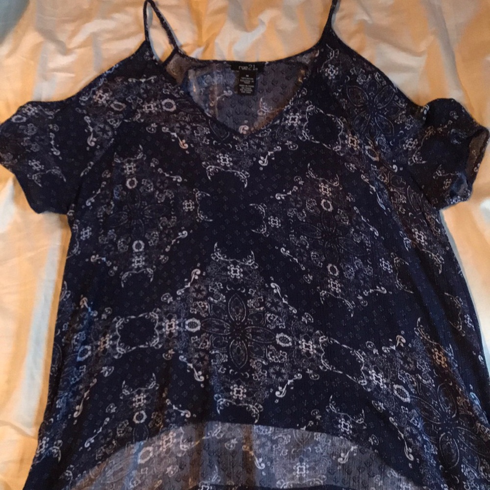 Rue 21 Cold Shoulder Top